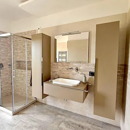 Grace With Private Pool Apartament